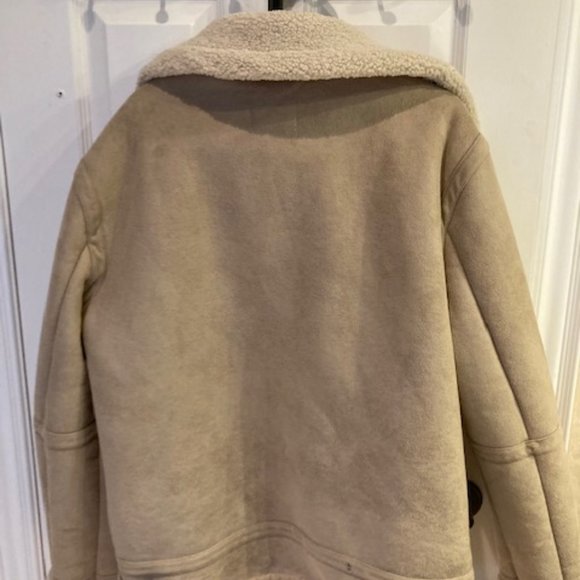 Men's Topman Shearing Coat, size large - Picture 2 of 3